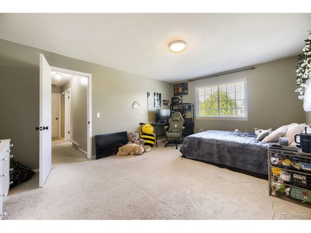 1435 S Macon St, Aurora, CO 80012