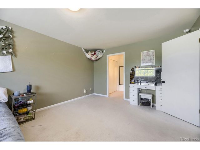 1435 S Macon St, Aurora, CO 80012