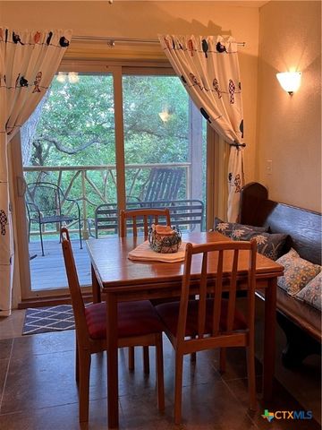 121 Butler Lane, Martindale, TX 78655