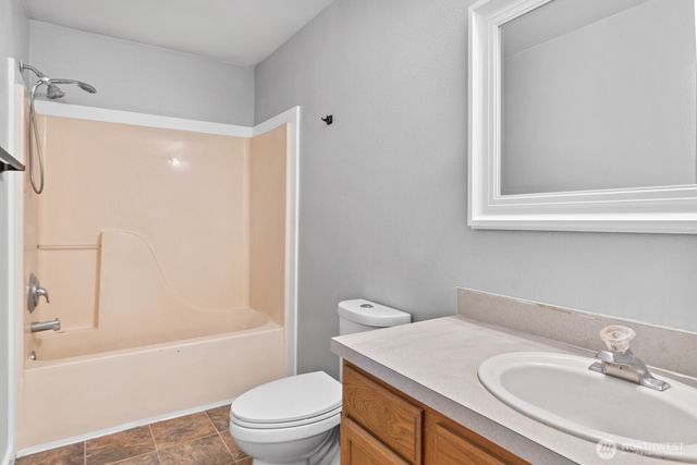12101 Scott Creek Loop SW, Olympia, WA 98512