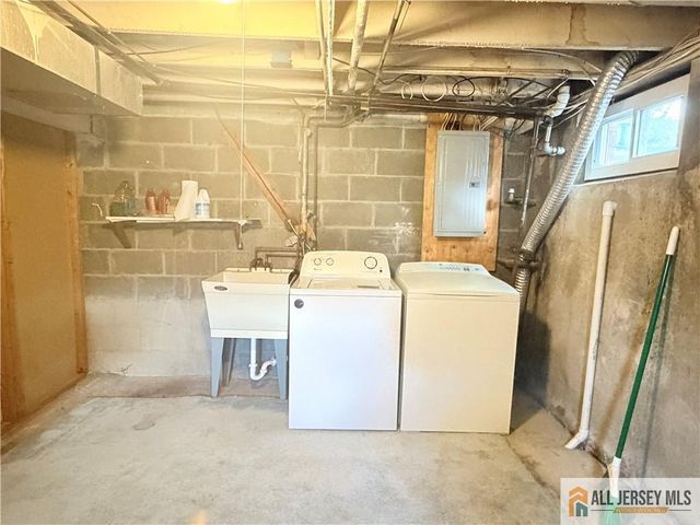 182 Newman Street 2309, Metuchen, NJ 08840