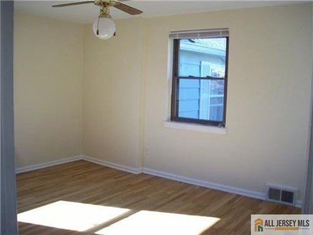 182 Newman Street 2309, Metuchen, NJ 08840