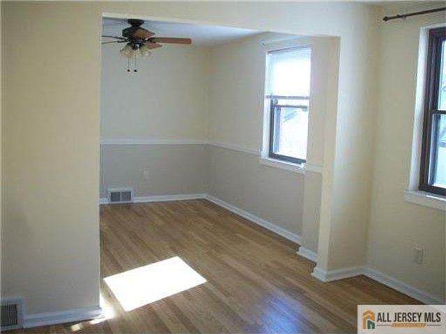 182 Newman Street 2309, Metuchen, NJ 08840