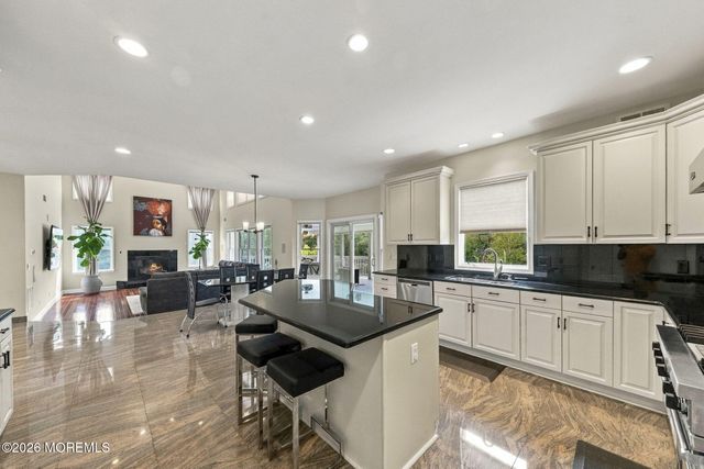 14 Diamond Hill Road, Marlboro, NJ 07746