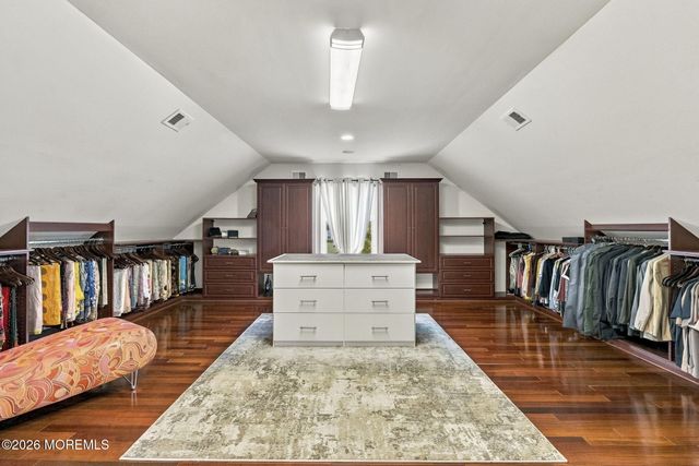 14 Diamond Hill Road, Marlboro, NJ 07746