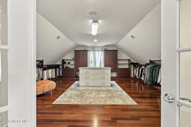 14 Diamond Hill Road, Marlboro, NJ 07746