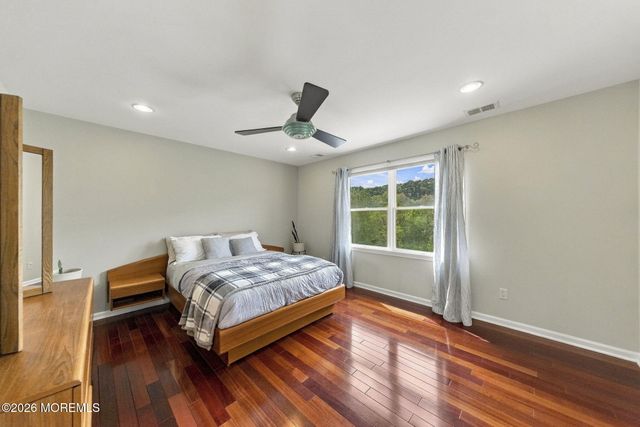 14 Diamond Hill Road, Marlboro, NJ 07746