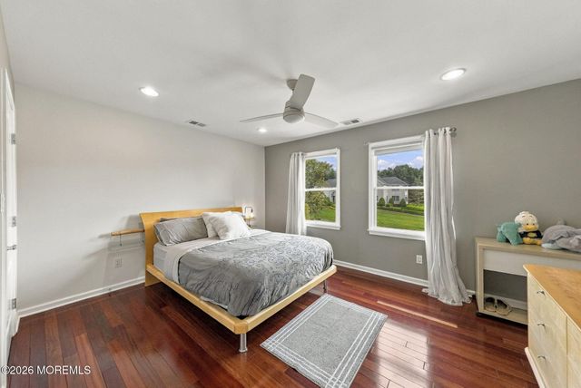 14 Diamond Hill Road, Marlboro, NJ 07746