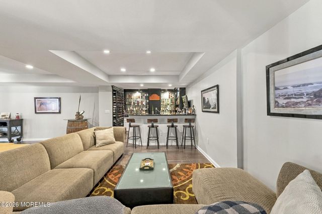 14 Diamond Hill Road, Marlboro, NJ 07746