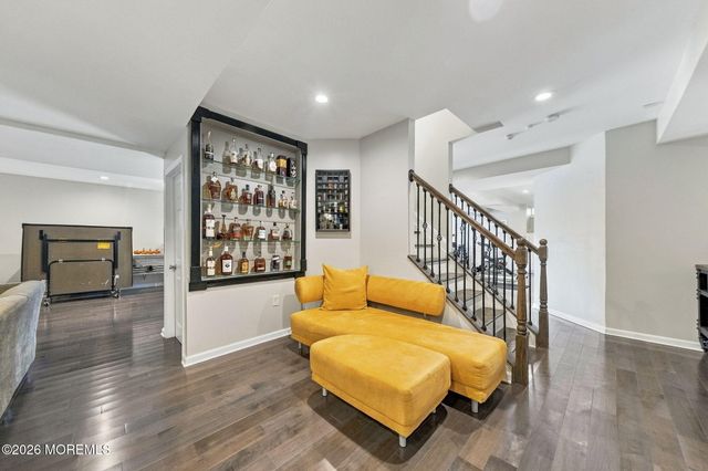 14 Diamond Hill Road, Marlboro, NJ 07746