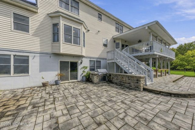 14 Diamond Hill Road, Marlboro, NJ 07746
