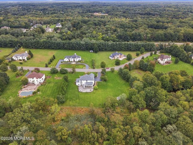 14 Diamond Hill Road, Marlboro, NJ 07746