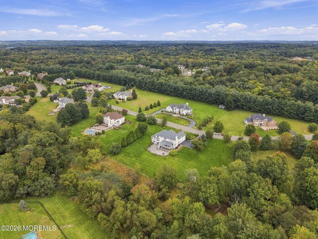 14 Diamond Hill Road, Marlboro, NJ 07746