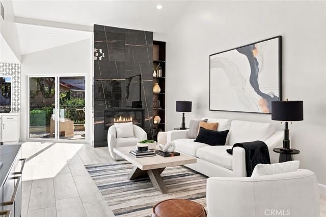991 S Park Rim Circle, Anaheim Hills, CA 92807