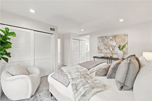 991 S Park Rim Circle, Anaheim Hills, CA 92807