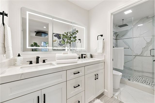991 S Park Rim Circle, Anaheim Hills, CA 92807