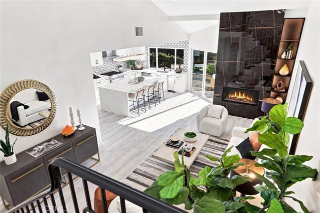 991 S Park Rim Circle, Anaheim Hills, CA 92807