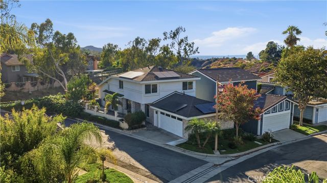 991 S Park Rim Circle, Anaheim Hills, CA 92807