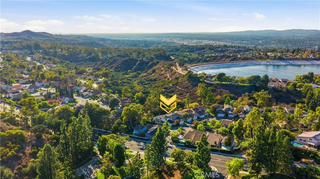 991 S Park Rim Circle, Anaheim Hills, CA 92807