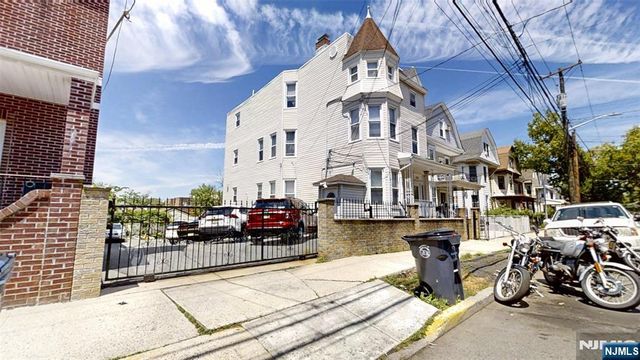 272-274 Parker Street, Newark, NJ 07104