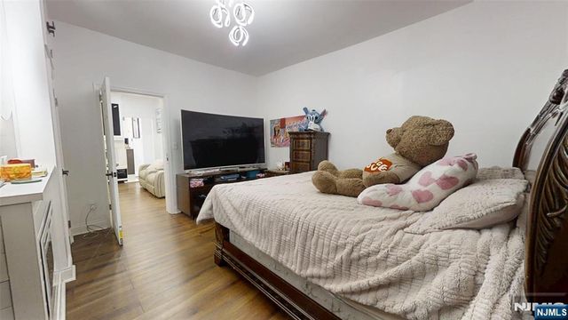 272-274 Parker Street, Newark, NJ 07104
