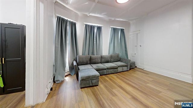 272-274 Parker Street, Newark, NJ 07104