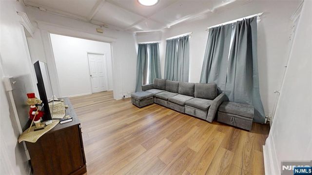 272-274 Parker Street, Newark, NJ 07104