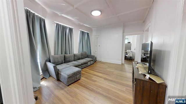 272-274 Parker Street, Newark, NJ 07104
