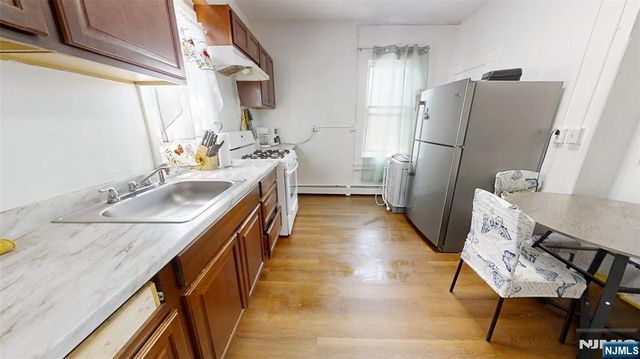 272-274 Parker Street, Newark, NJ 07104