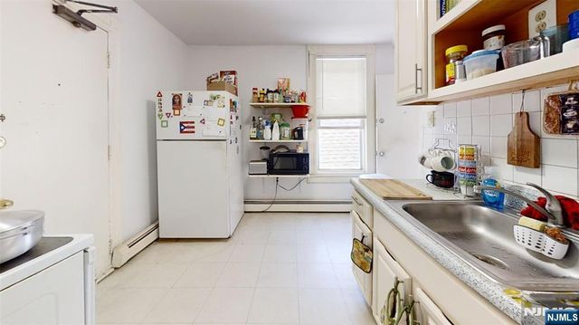 272-274 Parker Street, Newark, NJ 07104