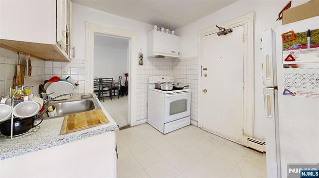 272-274 Parker Street, Newark, NJ 07104