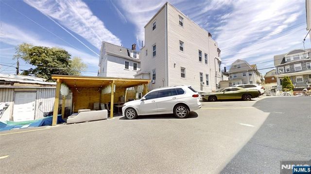 272-274 Parker Street, Newark, NJ 07104