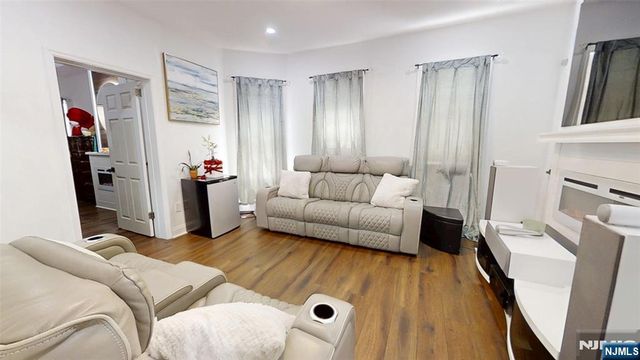 272-274 Parker Street, Newark, NJ 07104
