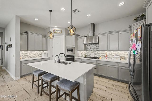 40545 N SPOTTED Lane, San Tan Valley, AZ 85140