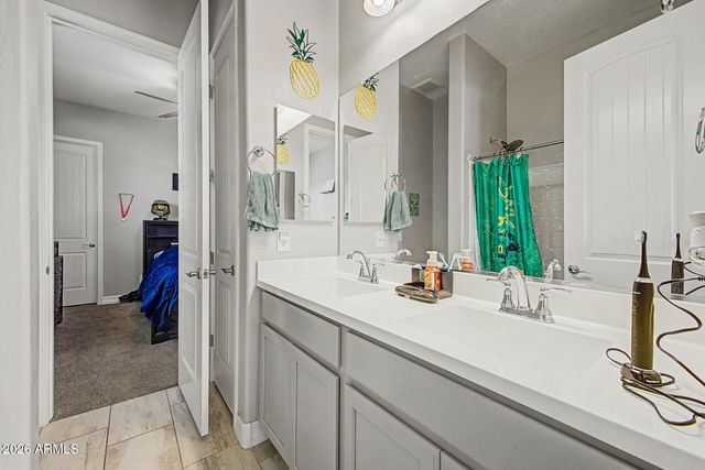 40545 N SPOTTED Lane, San Tan Valley, AZ 85140