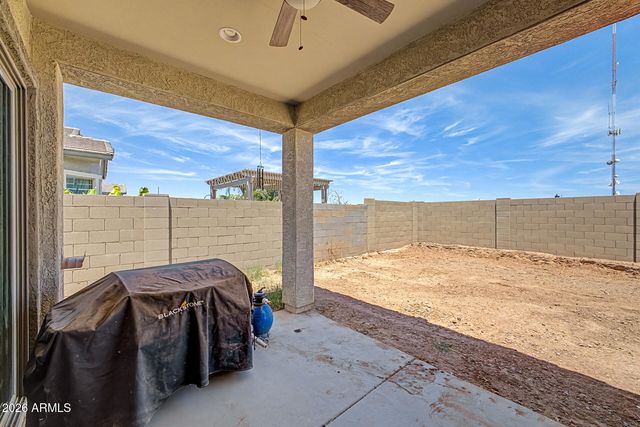 40545 N SPOTTED Lane, San Tan Valley, AZ 85140