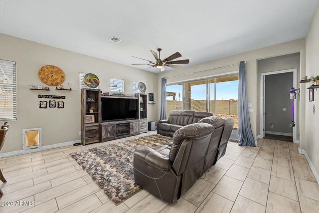 40545 N SPOTTED Lane, San Tan Valley, AZ 85140