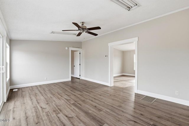 4527 Nc Hwy 210, Smithfield, NC 27577