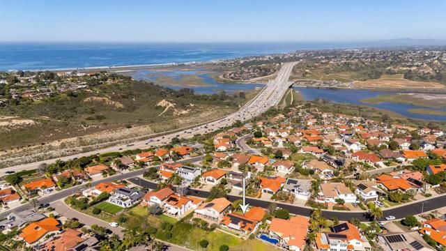 418 Santa Dominga, Solana Beach, CA 92075