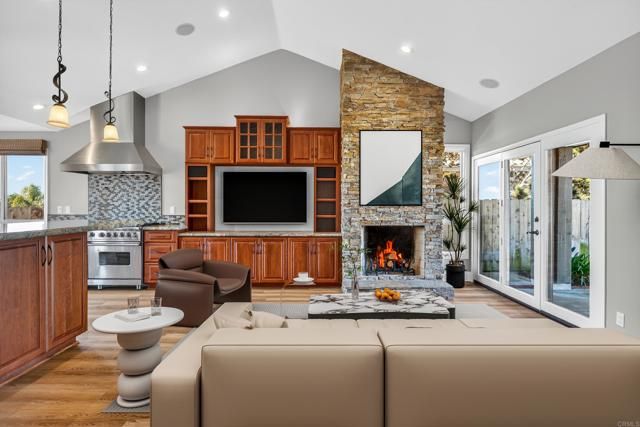 418 Santa Dominga, Solana Beach, CA 92075