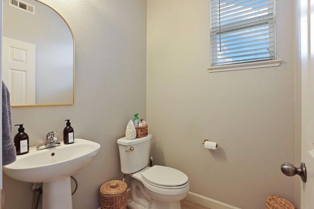 10640 Hidden Grove Cir, Stockton, CA 95209