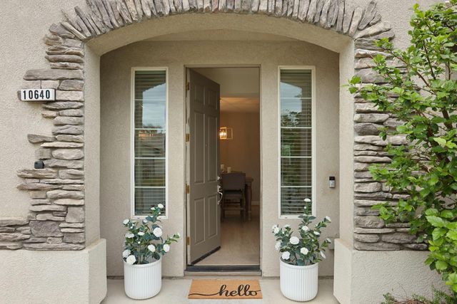 10640 Hidden Grove Cir, Stockton, CA 95209