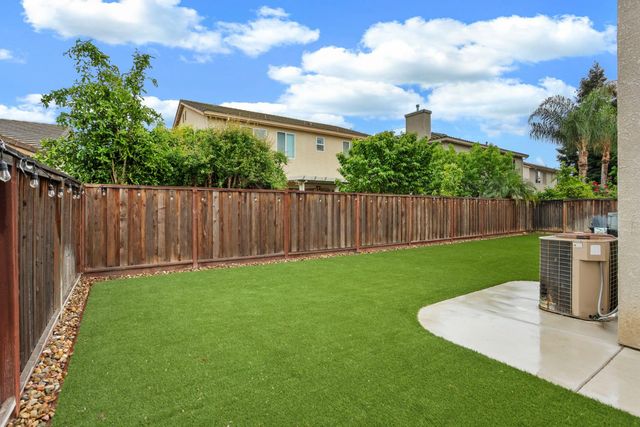 10640 Hidden Grove Cir, Stockton, CA 95209