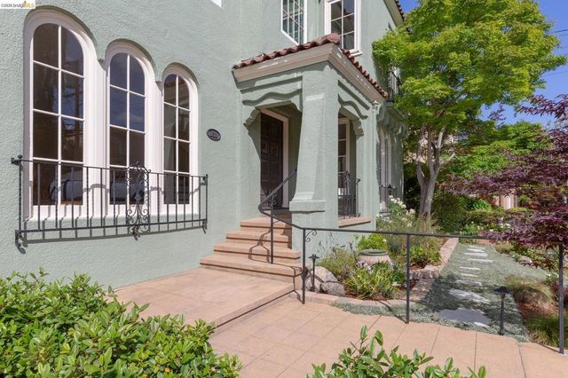 131 Waldo Ave, Piedmont, CA 94611