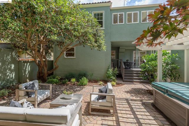 131 Waldo Ave, Piedmont, CA 94611
