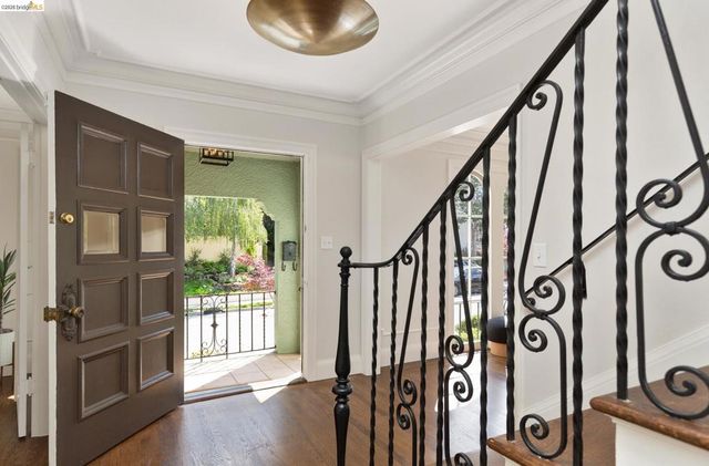 131 Waldo Ave, Piedmont, CA 94611