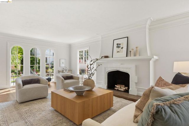 131 Waldo Ave, Piedmont, CA 94611