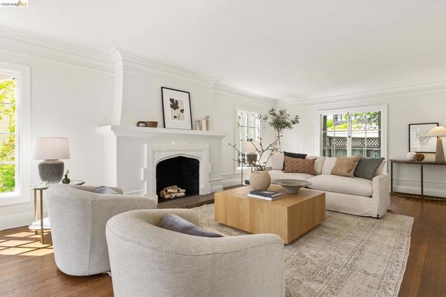 131 Waldo Ave, Piedmont, CA 94611
