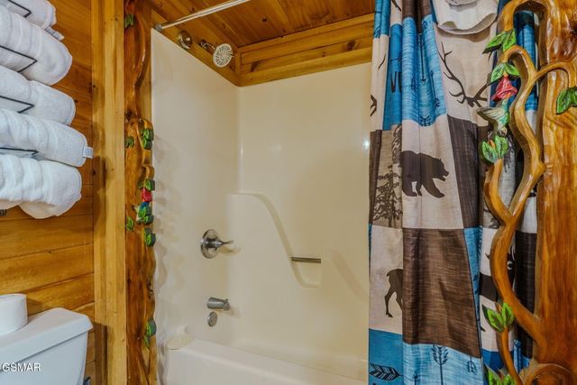 2922 Lightfoot Way, Sevierville, TN 37862