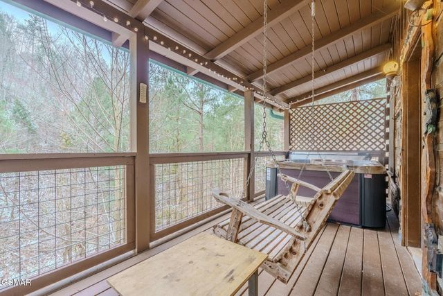 2922 Lightfoot Way, Sevierville, TN 37862